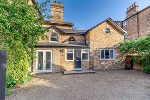 Exterior - The Coach House, Scarborough (Scarborough)