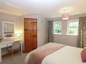 WiFi - Flint Cottage in West Caister. (Great Yarmouth)