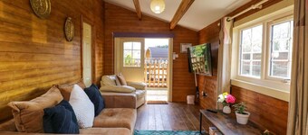 The Nook, Royal Wootton Bassett