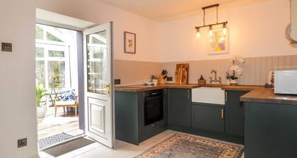 Gingerbread House Thurso 1-bed