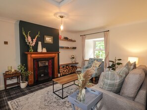 Fireplace - Gingerbread House Thurso 1-bed (Thurso)