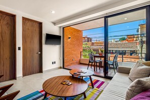 TV - 2nd-floor condo with heated outdoor pool, grills, balcony, W/D, AC (Puerto Vallarta)