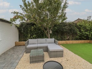 Terrace/patio - Gudhjem, Seahouses, Sleeps ten (Seahouses)