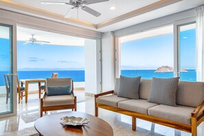 TV - Impressive 8th-floor oceanfront condo with water views, hot tub & pool (Puerto Vallarta)