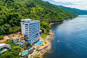 Exterior - Impressive 8th-floor oceanfront condo with water views, hot tub & pool (Puerto Vallarta)