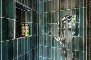 Shower - The Old Vicarage, Merriott (Merriott)
