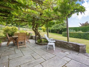 Outdoor dining - The Cider Mill, Westhope, Herefordshire (Hereford)