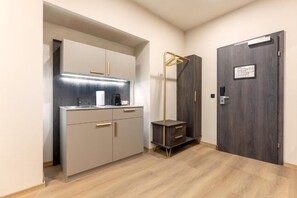 Chambre Double, vue cour intérieure | Intérieur
