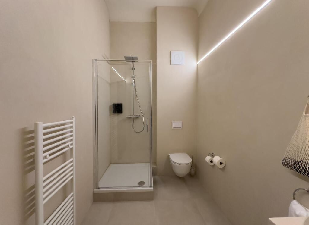 Suite Deluks, pemandangan kota | Kamar mandi