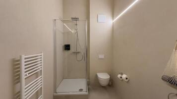 Suite Deluks, pemandangan kota | Kamar mandi