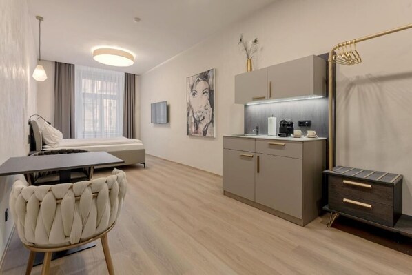 Room, City View