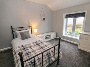 Room - The Farmhouse, New Mills (High Peak)