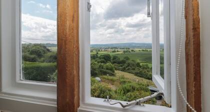59 Ham Hill, Stoke-Sub-Hamdon, Somerset