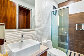 Shower, hair dryer, towels - 5th-floor condo with partial ocean views, heated pool, sauna, gym, balcony, W/D (Puerto Vallarta)