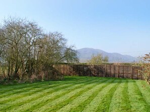 Property grounds - Brambles Cottage, Malvern (Malvern)