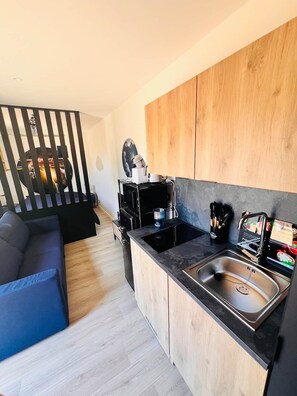 Interior - The star in the heart of nature (Rosselange)