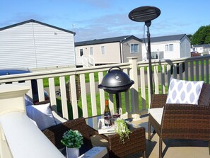 Property grounds - Meadow Lodge, Cayton (Scarborough)