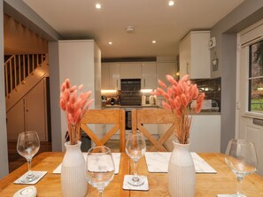 Dining - Maplebeck, Whitby, North Yorkshire (Whitby)