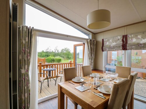 Lodge 26, Fishing Lakes, 2-bed