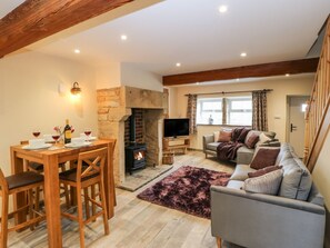 Living area - Mirk Cottage, Cragg Vale (Hebden Bridge)