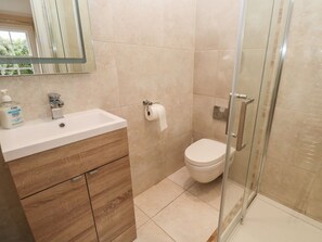Shower - The Penthouse, Helston (Helston)