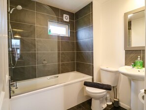 Bathroom - 3 bed lodge, Ramsey, sleeps 6. (Huntingdon)