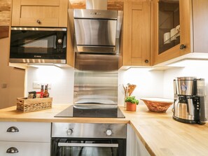 Private kitchen - Heron Lodge with Hot Tub Bliss (Inverness)