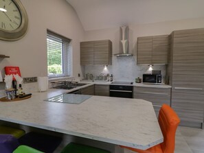 Dishwasher, high chair - Mountain View, Downhill. 1 bed (Limavady)