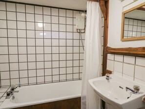 Shower - Y Cartws, Llanybydder (Llanybydder)