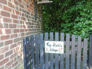 Property grounds - Top Stable Cottage, Turnditch (Belper)