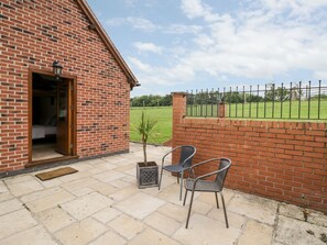 Terrace/patio - Beesoni Lodge, Castlemorton (Malvern)