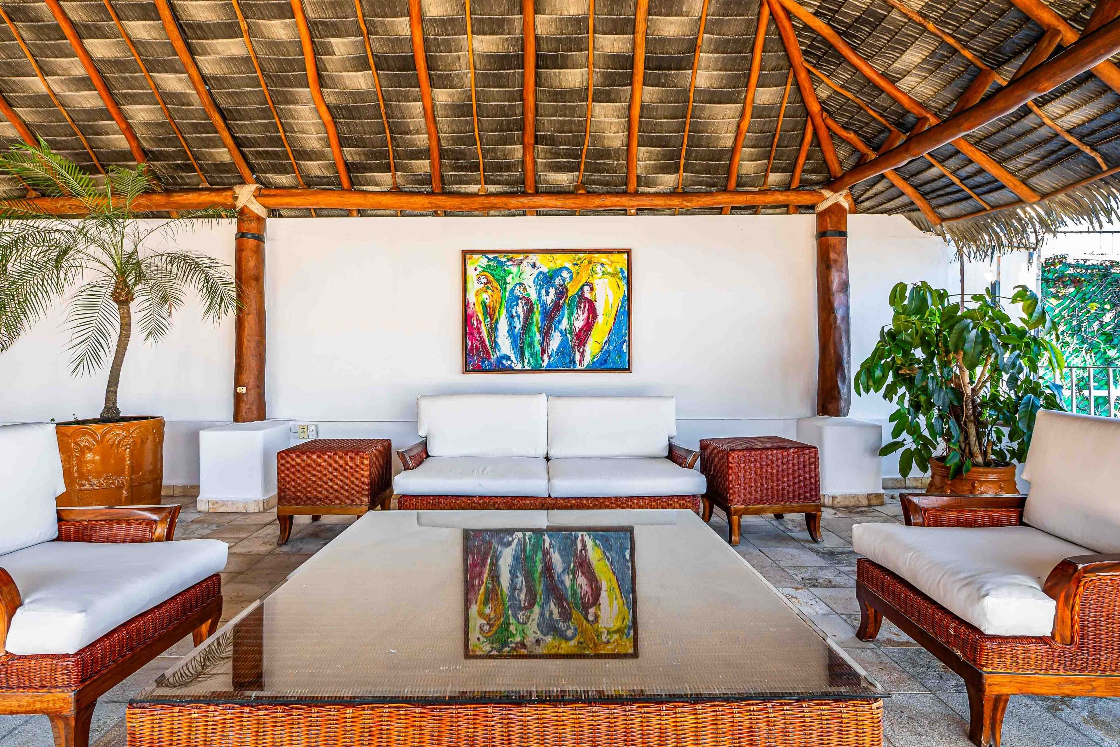 Elegant Multi-level Penthouse With Rooftop Jacuzzi, Bay Views, Pool & Game Room - Puerto Vallarta