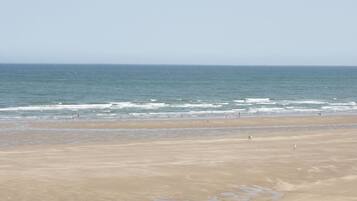 Nær stranden
