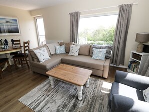 Fireplace - Sea View: A Pet-Friendly Gem (Tyn-y-Gongl)