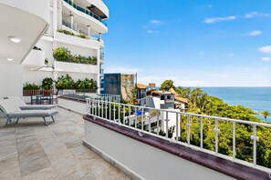 Property grounds - Spacious oceanview suite with heated pool, hot tub & terraces for lounging (Puerto Vallarta)