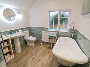 Shower - Dazie Cottage lies in Broadway (Broadway)