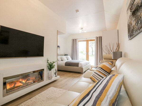 Living area - Westfields, Launceston (Launceston)