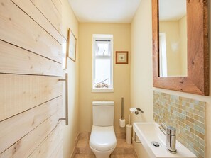 Shower - Barafundle House, Tenby (Tenby)