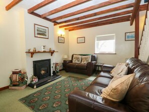 Fireplace - The Cottage at Ty Newydd, 2bed (Llanfairpwllgwyngyll)