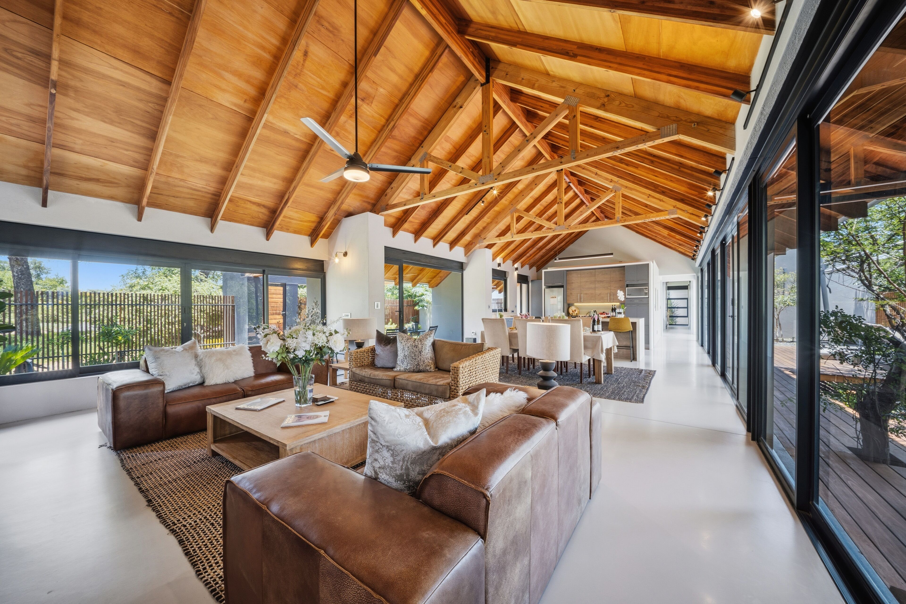 Luxury House, Garden View | Interior
