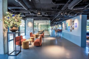 Lobby - LIVING EXPERIENCE GRANADA (Granada)