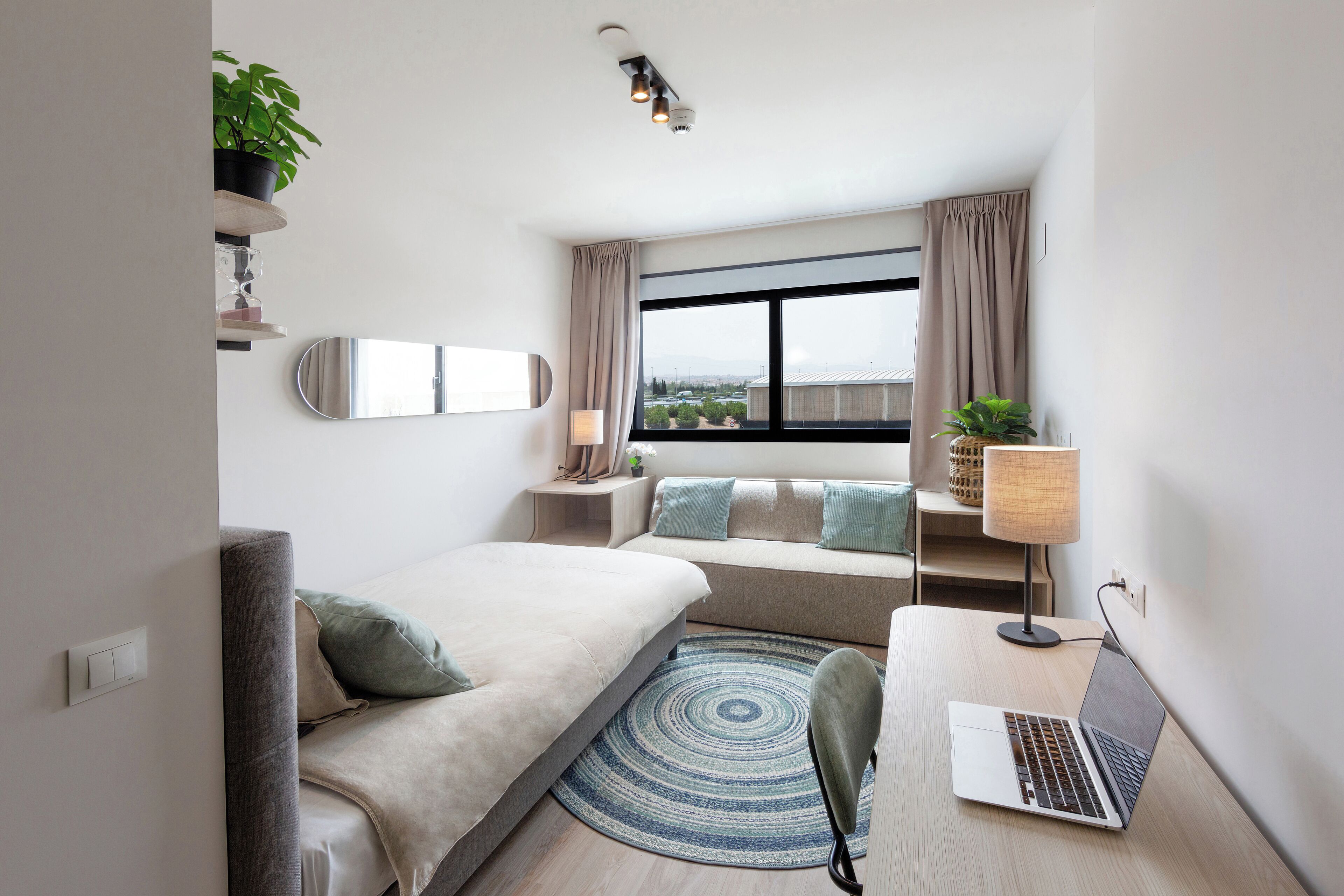 Deluxe Single Room | Desk, laptop workspace, free WiFi