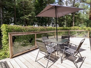Outdoor dining - Washburn Lodge, Darley (Harrogate)