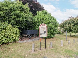 Property grounds - Clematis Cottage in Fritchley. (Belper)