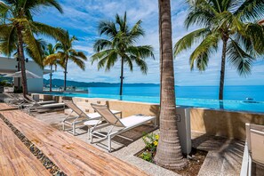 Pool - Stylish oceanfront condo with infinity pool, rooftop deck & beach access (Puerto Vallarta)