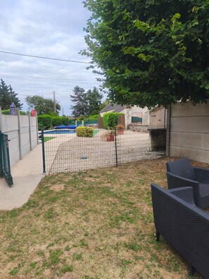 Property grounds - Holiday Home “Le Gîte Des Anges” with Air Conditioning (Angé)