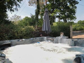 Baignoire à remous extérieure