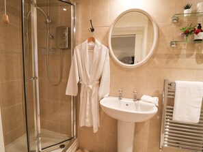 Shower - The Old Forge, Stillington (York)