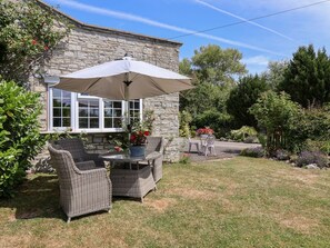 Outdoor dining - Pear Tree Cottage, Mark (Highbridge)