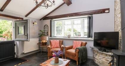 Pear Tree Cottage, Mark